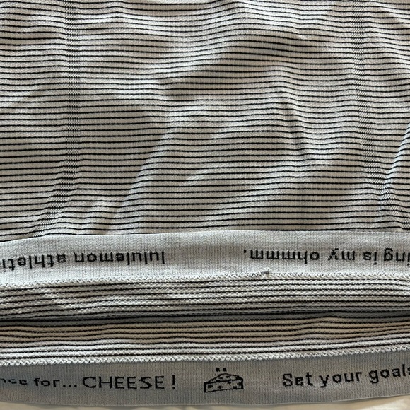 Lululemon running tank striped Racer back - Picture 3 of 3